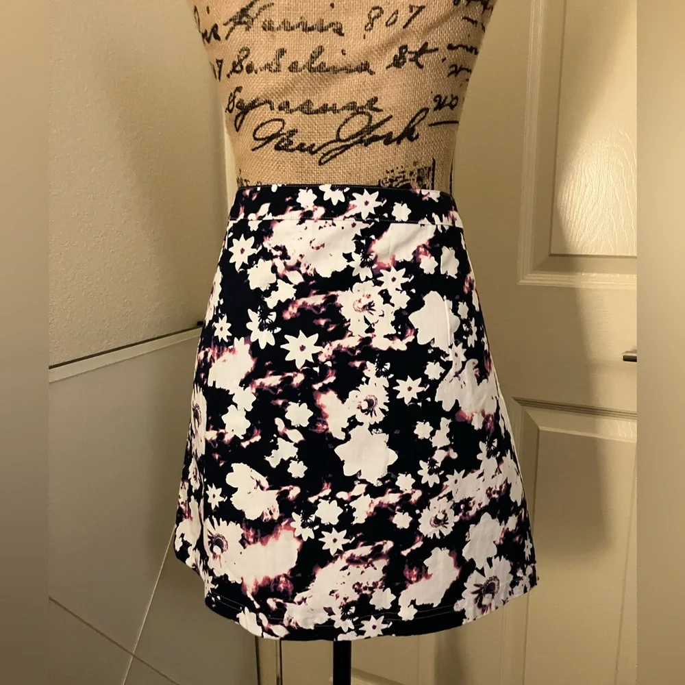 Adidas originals Floral print mini skirt XL 14 16 - Picture 3 of 5
